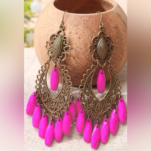 Hollow Out Drop Earrings - Picture 3 of 4